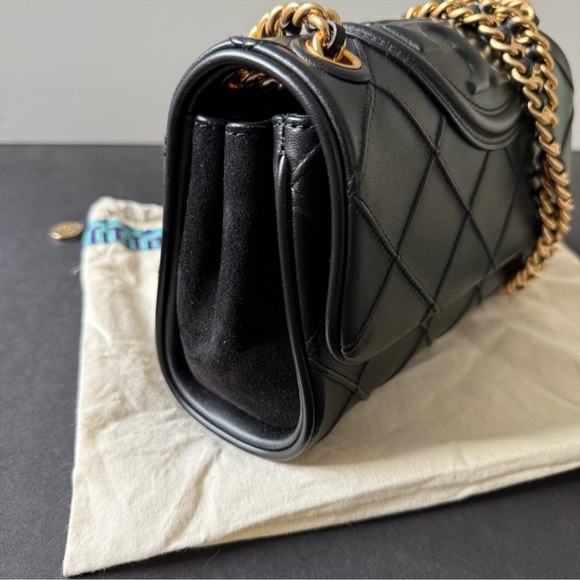 Tory Burch Black Crossbody Bag with Gold Chain - Picture 4 of 10